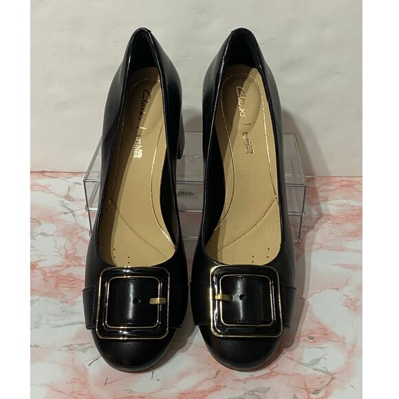 NWOB CLARKS Cushion Orabella Fame Black Leather 8.5 Gold Buckle Chunky Heel NEW - Picture 2 of 7